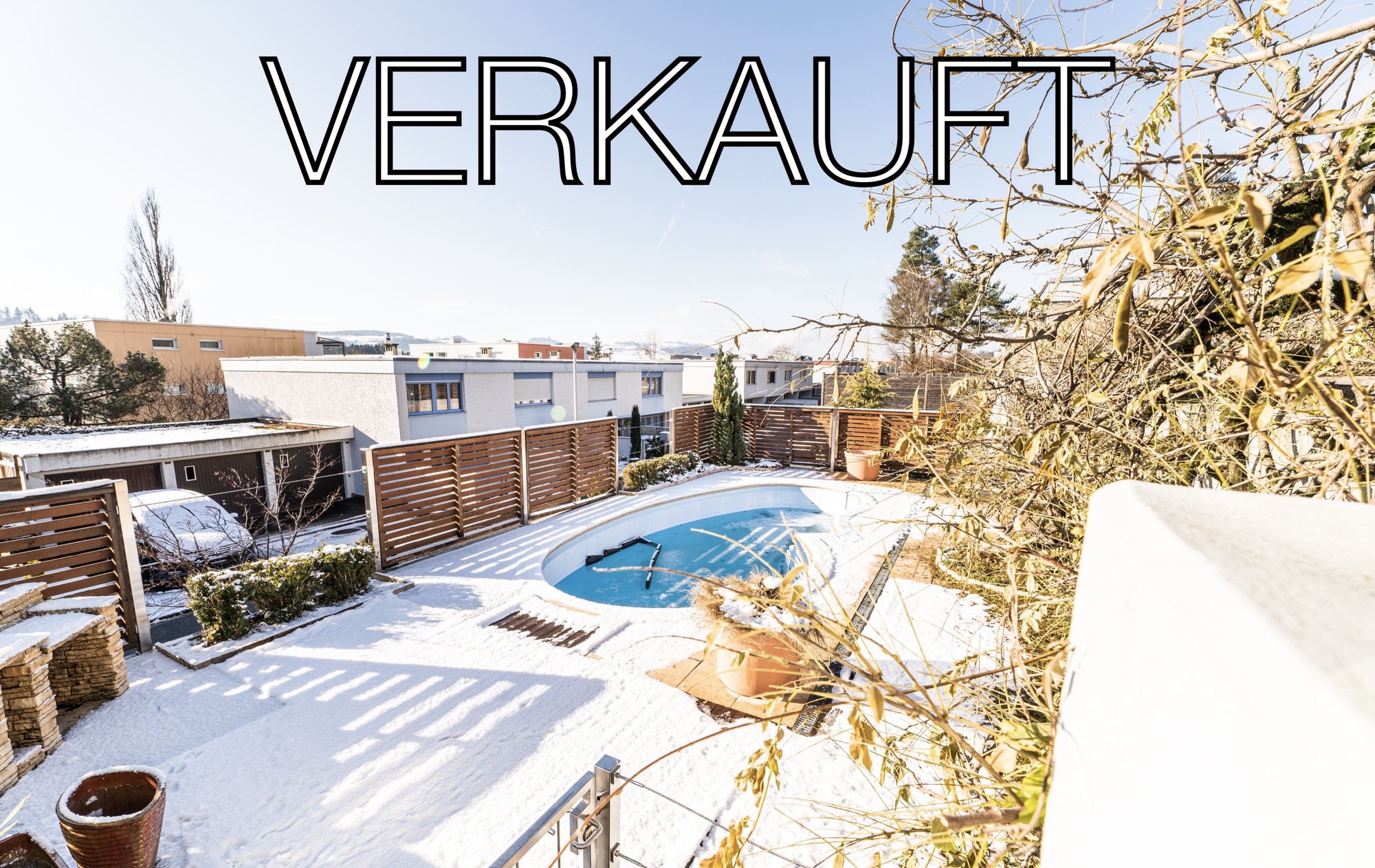 VERKAUFT - Einfamilienhaus mit Umschwung inkl. Pool in Rüfenacht
